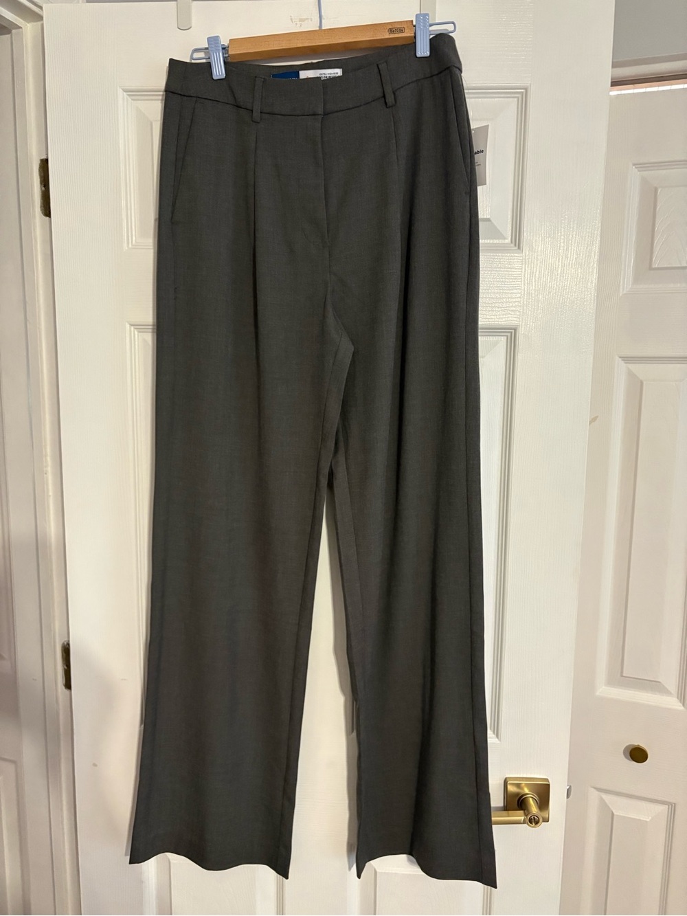 Old Navy NWT Women's Wide-Leg Dress Pants in Charcoal Gray